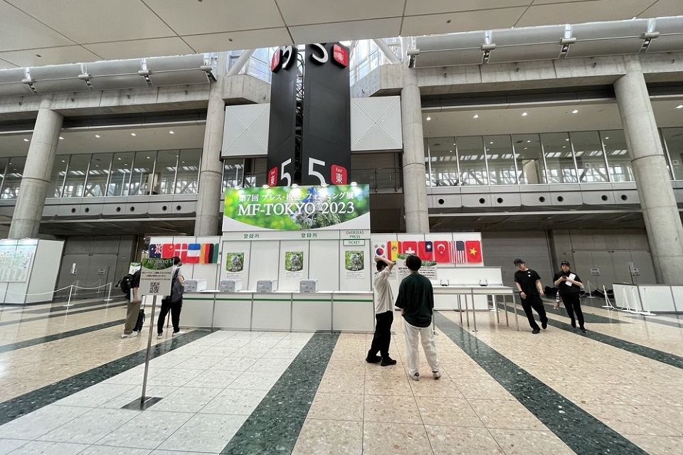 10 Axis Tube Laser (OD 80 mm)